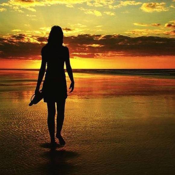 Meet your Posher, Sarah - Picture 1 of 1